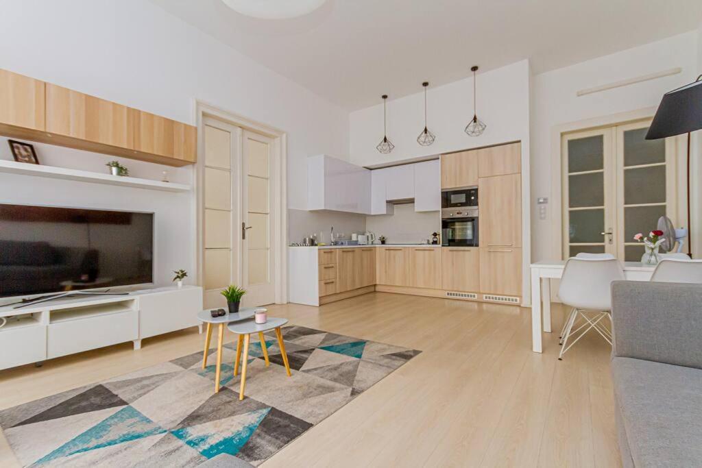 Luminous Design Apartment - W18 Budapest Extérieur photo