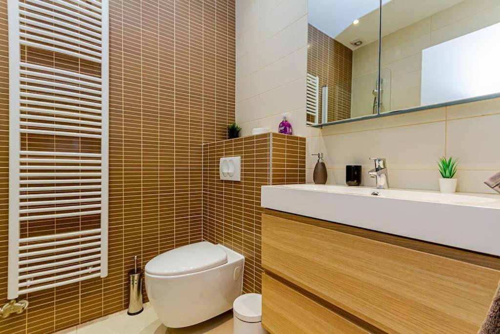 Luminous Design Apartment - W18 Budapest Extérieur photo
